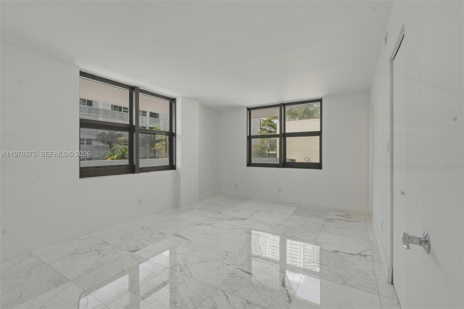 Vendome · #201 in Miami Beach - Photo 9