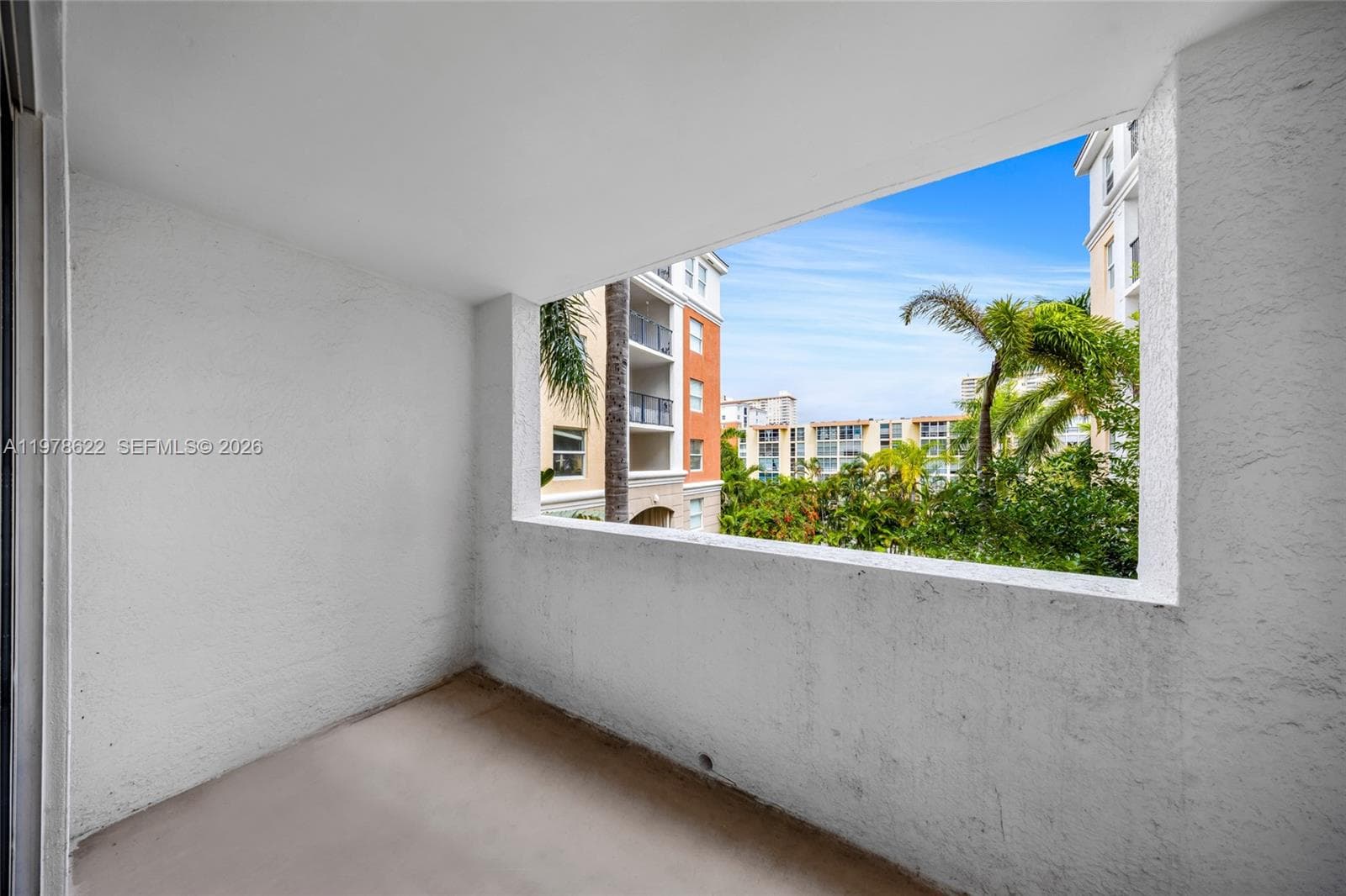 Porto Bellagio · #3301 in Sunny Isles Beach - Photo 12