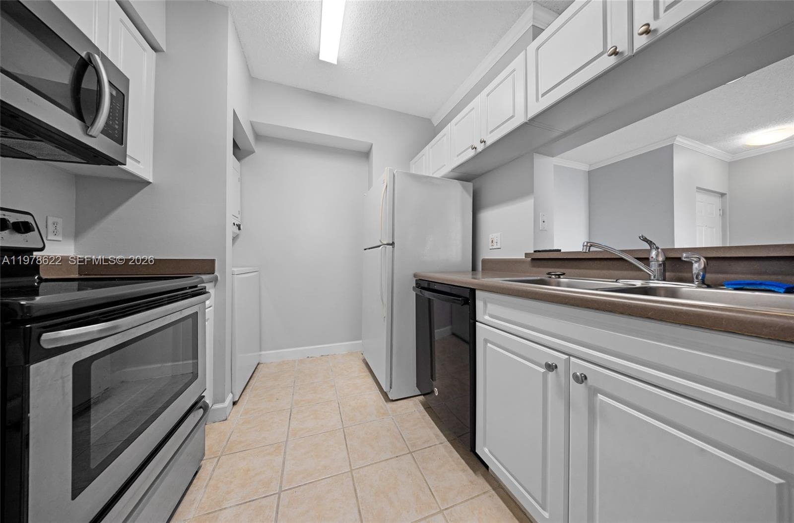 Porto Bellagio · #3301 in Sunny Isles Beach - Photo 4