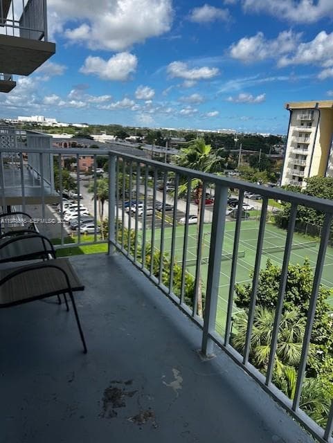 YOLANDA VILLAS CONDO · #717W in Miami - Photo 11