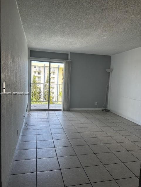 YOLANDA VILLAS CONDO · #717W in Miami - Photo 4
