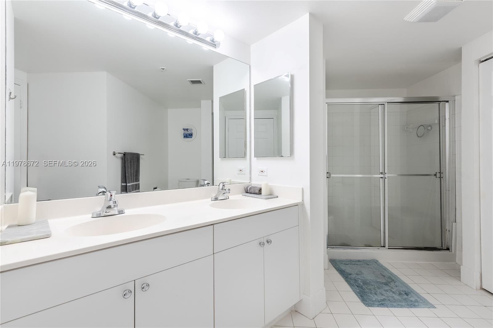 Porto Bellagio · #1414 in Sunny Isles Beach - Photo 16
