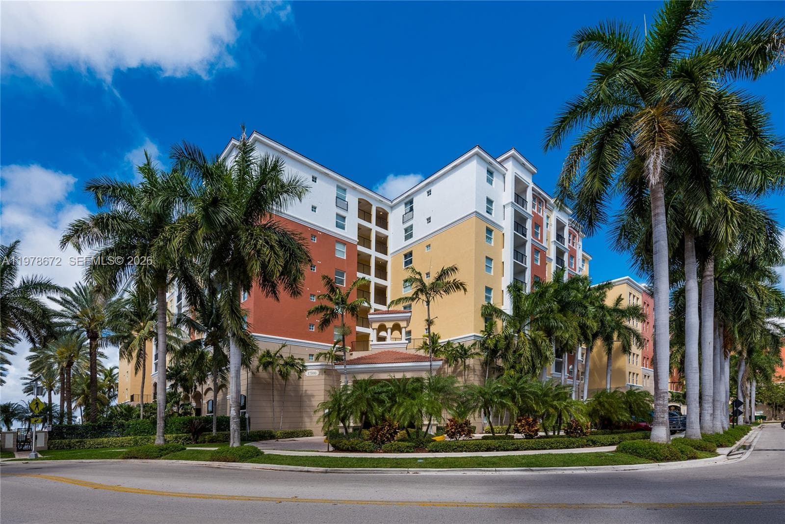 Porto Bellagio · #1414 in Sunny Isles Beach - Photo 1