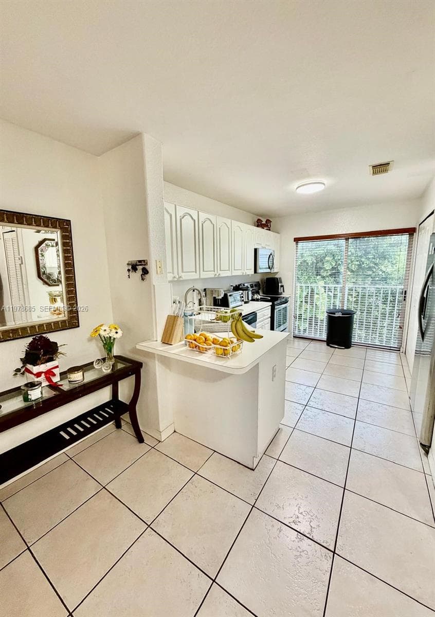 DORAL GRAND CONDO · #76 in Doral - Photo 13