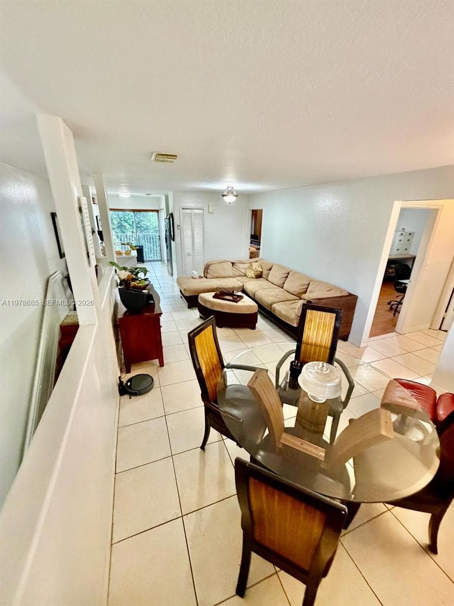 DORAL GRAND CONDO · #76 in Doral - Photo 12