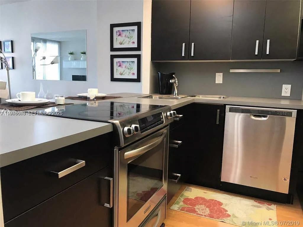 ARLEN HOUSE · #302 in Sunny Isles Beach - Photo 2