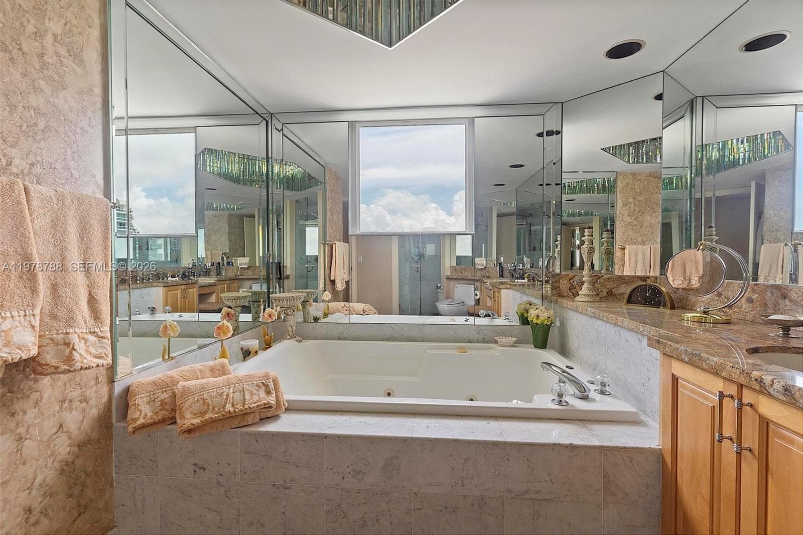 Oceania II · #2328 in Sunny Isles Beach - Photo 46