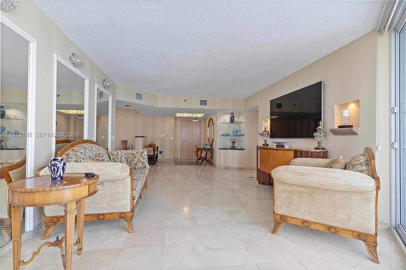 Oceania II · #2328 in Sunny Isles Beach - Photo 18