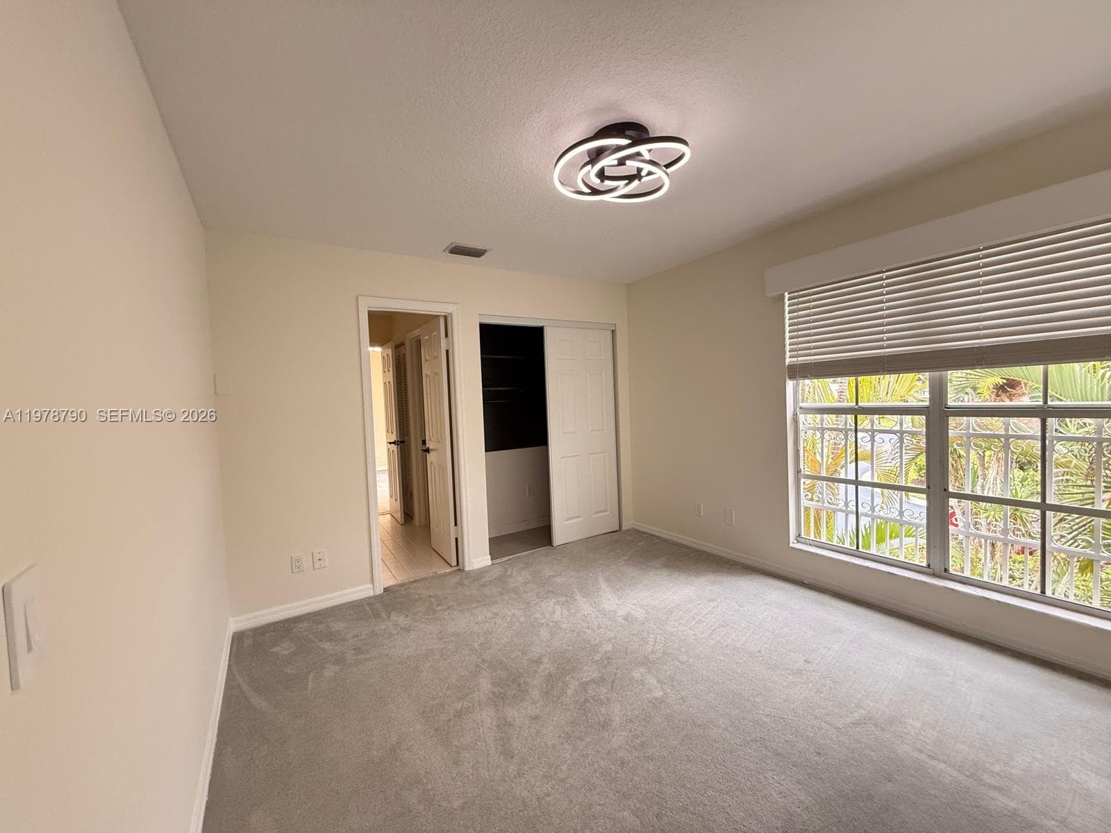 30 Windsor Lane photo 34