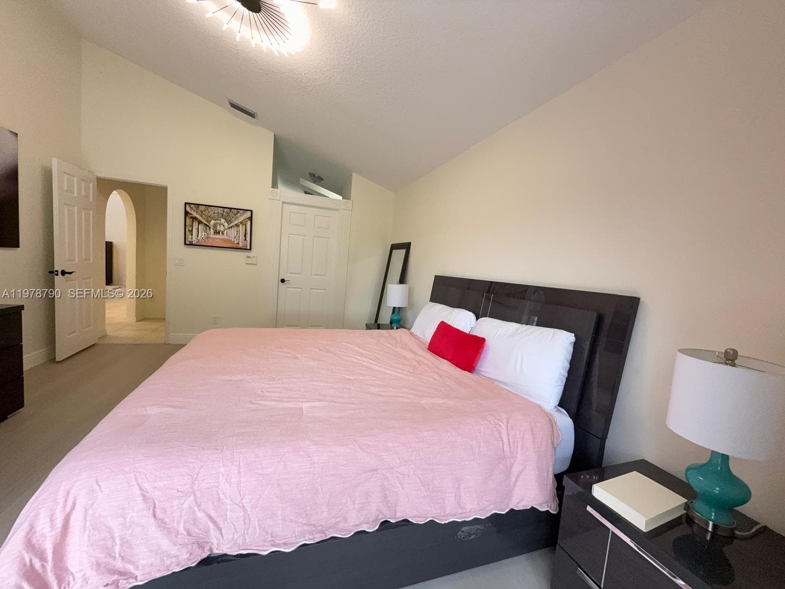30 Windsor Lane photo 45