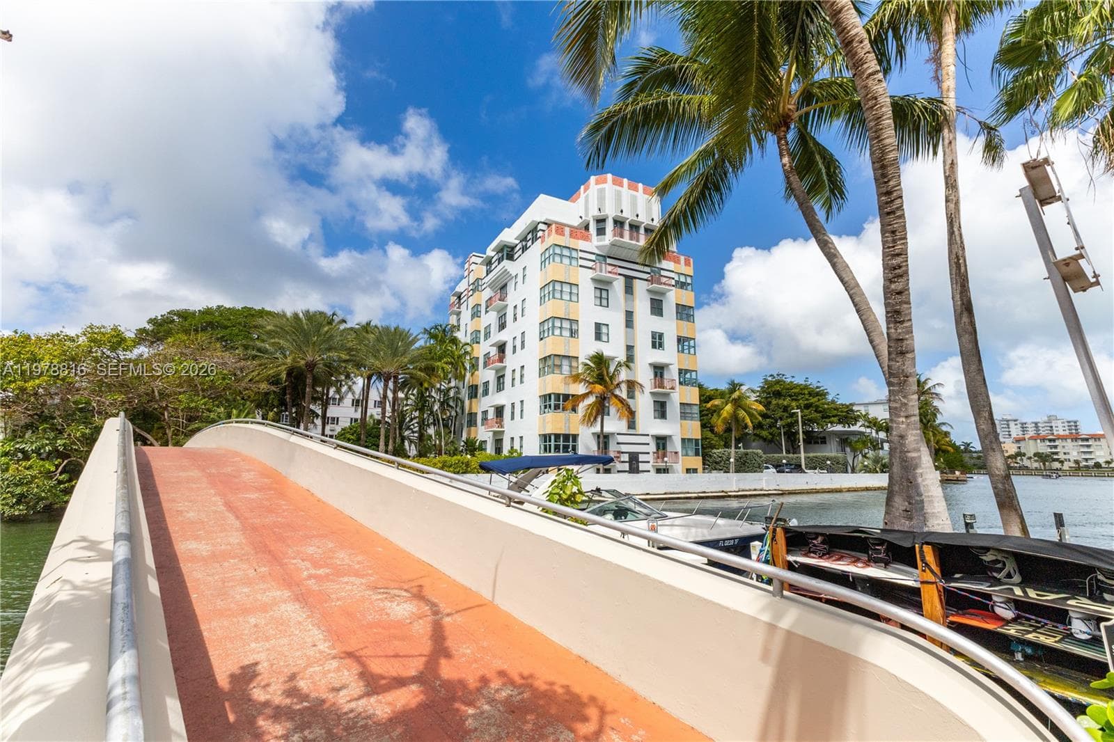 HELEN MAR CONDO · #J in Miami Beach - Photo 31
