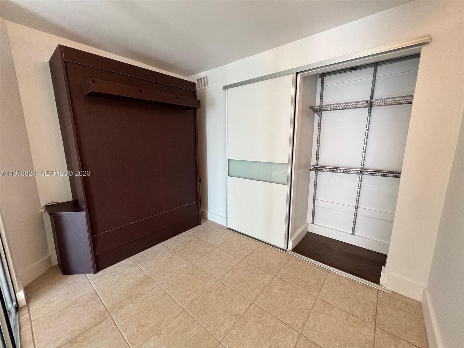 Golden House Condo · #705 in Miami Beach - Photo 5