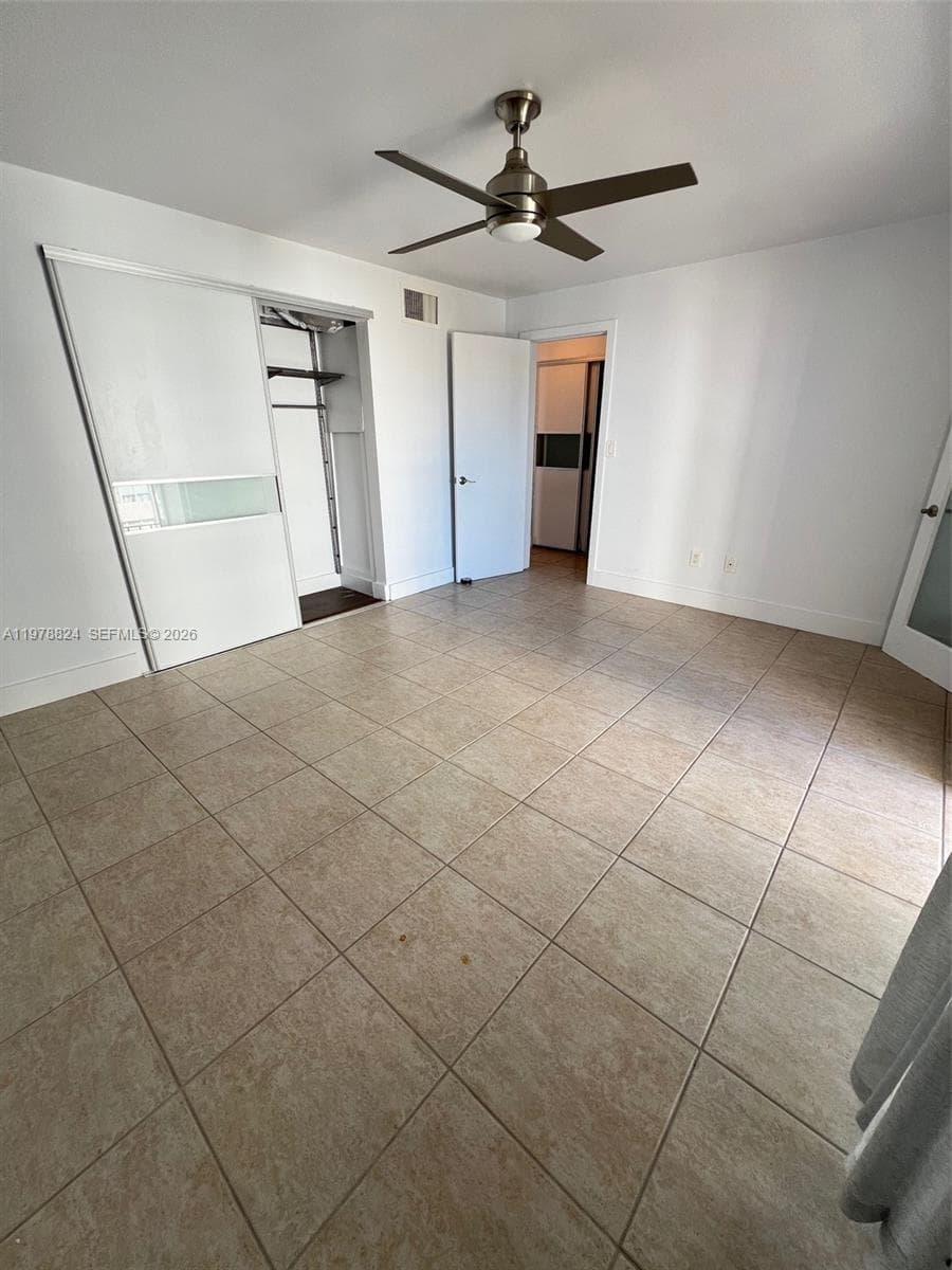Golden House Condo · #705 in Miami Beach - Photo 14