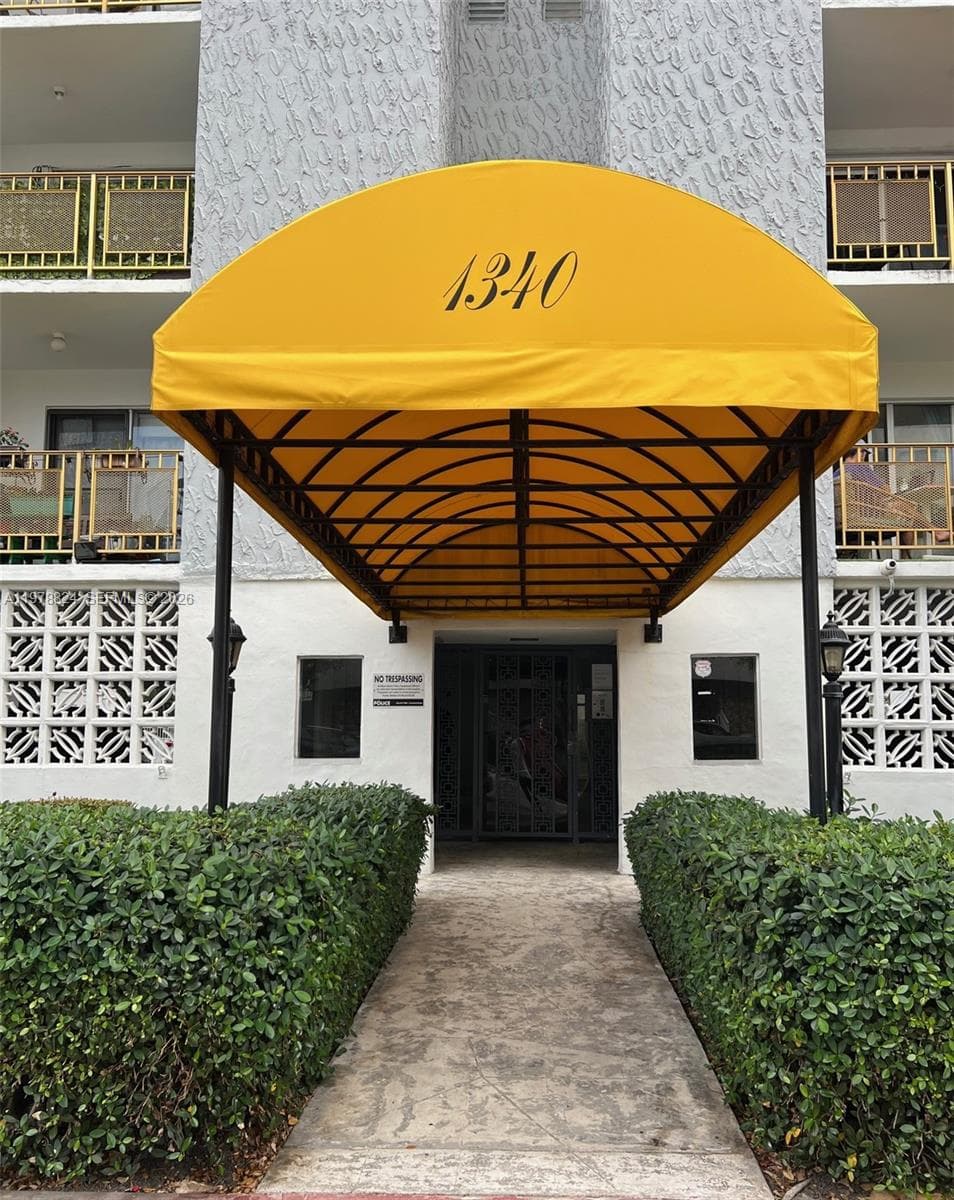 Golden House Condo · #705 in Miami Beach - Photo 19