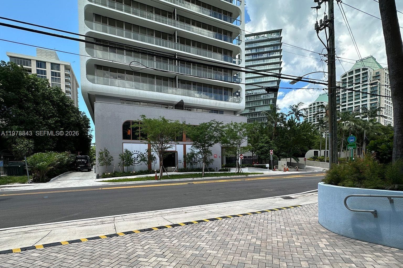 THE GROVE CLUB CONDO · #14 in Miami - Photo 28