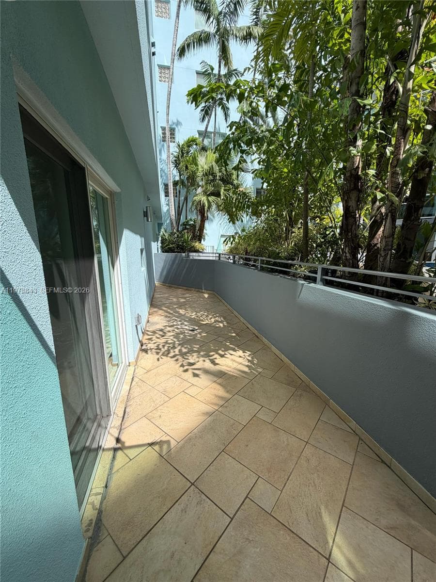 THE GROVE CLUB CONDO · #14 in Miami - Photo 24