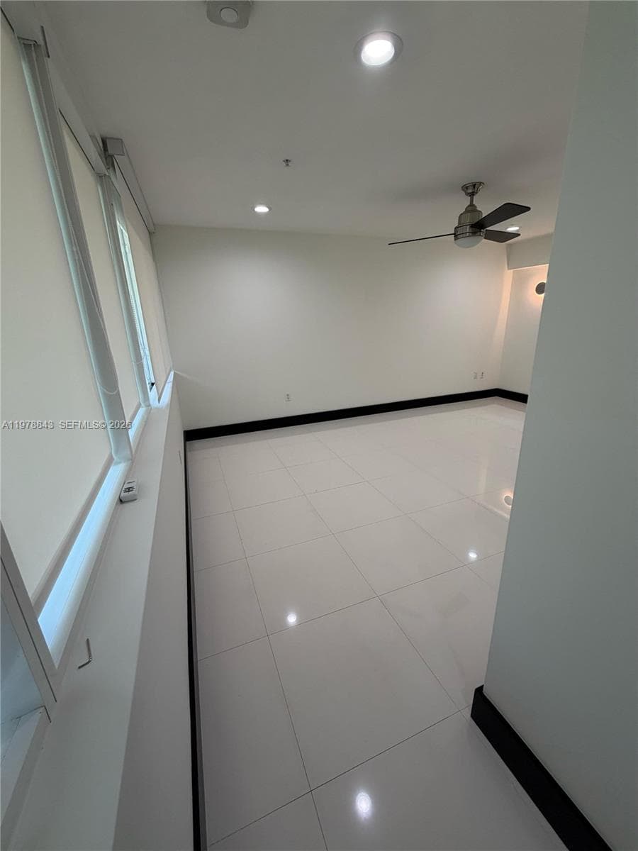 THE GROVE CLUB CONDO · #14 in Miami - Photo 11