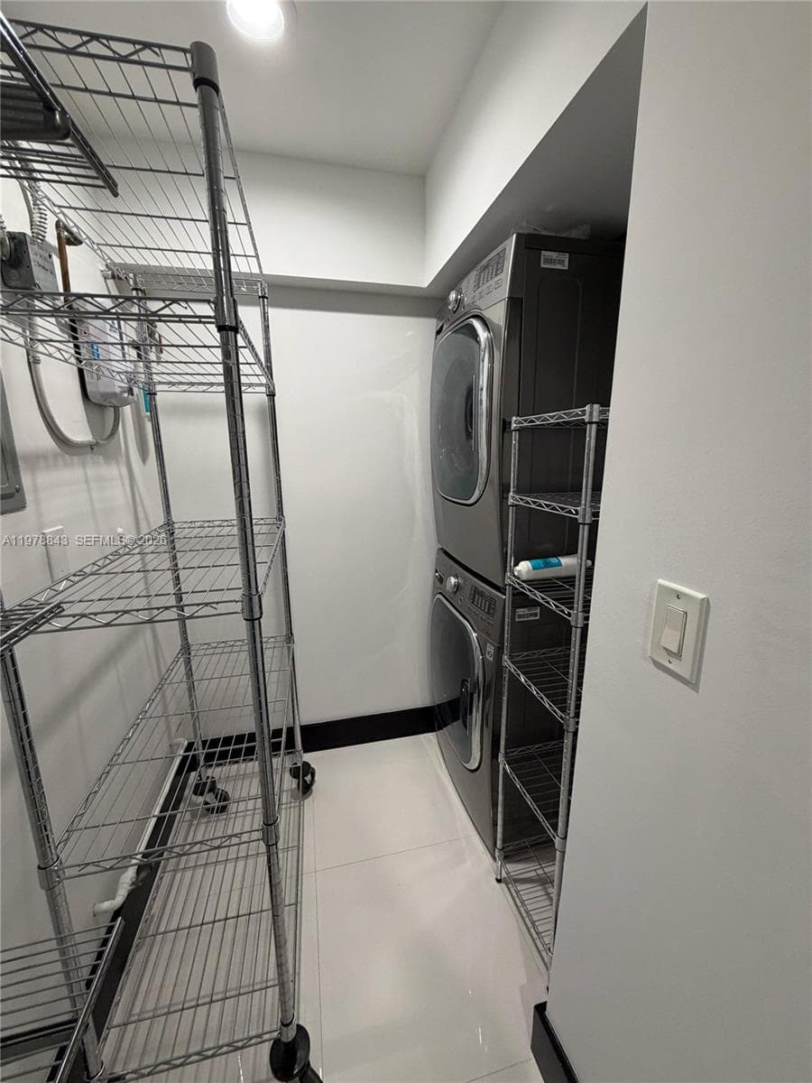 THE GROVE CLUB CONDO · #14 in Miami - Photo 19