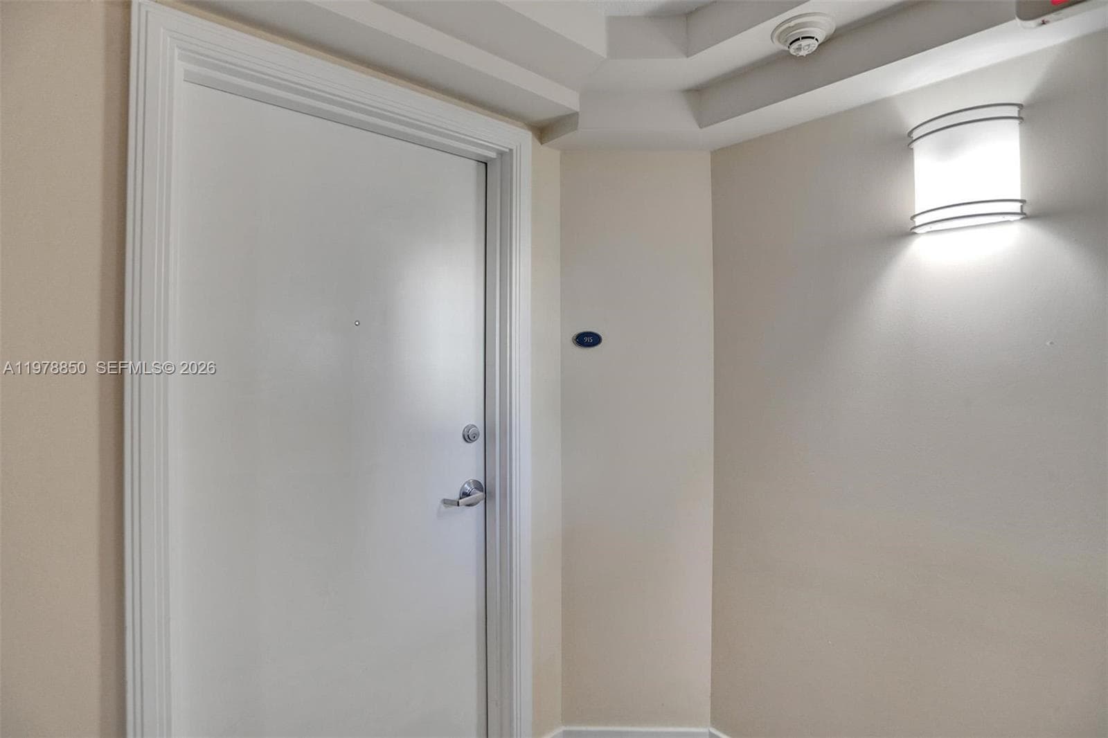 THE COLLINS CONDO · #915 in Miami Beach - Photo 2