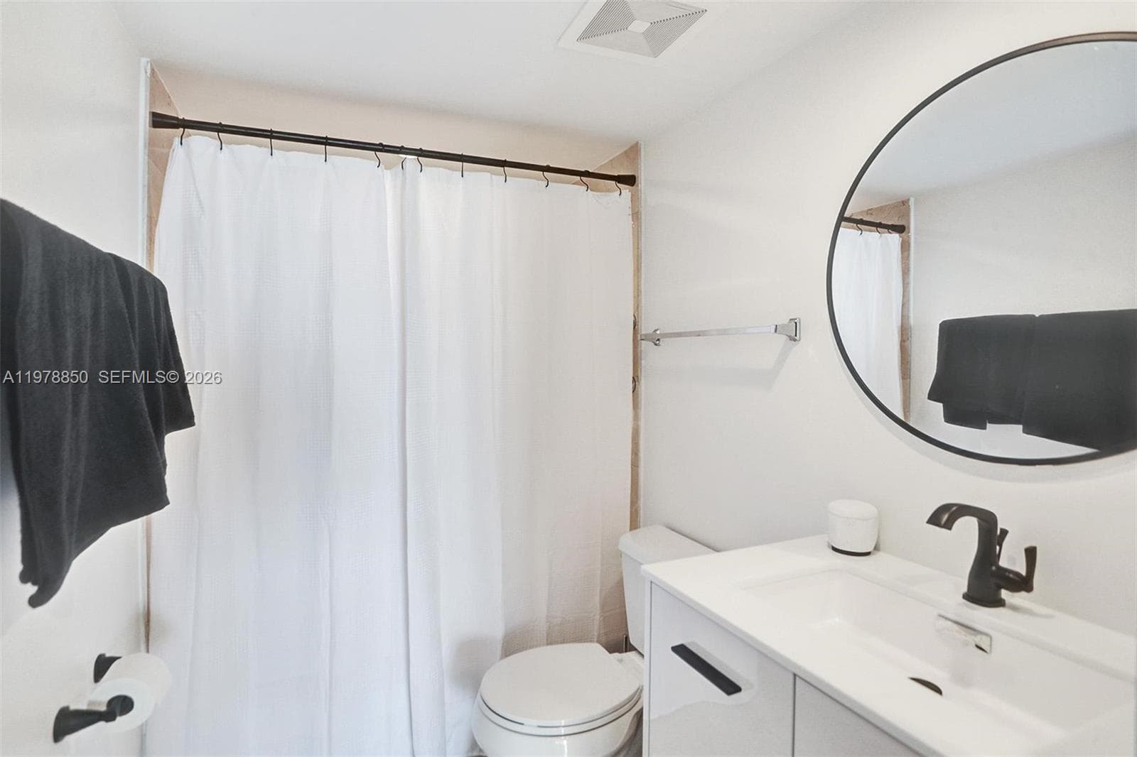 THE COLLINS CONDO · #915 in Miami Beach - Photo 12