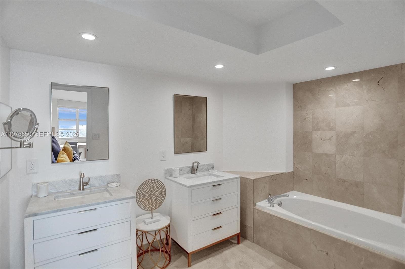 THE COLLINS CONDO · #915 in Miami Beach - Photo 22