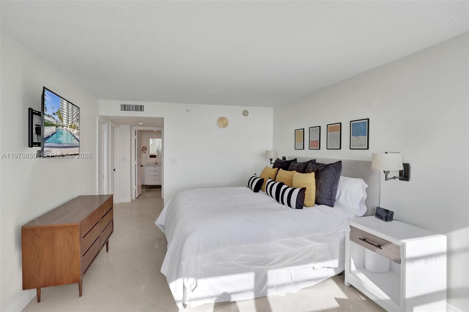 THE COLLINS CONDO · #915 in Miami Beach - Photo 21