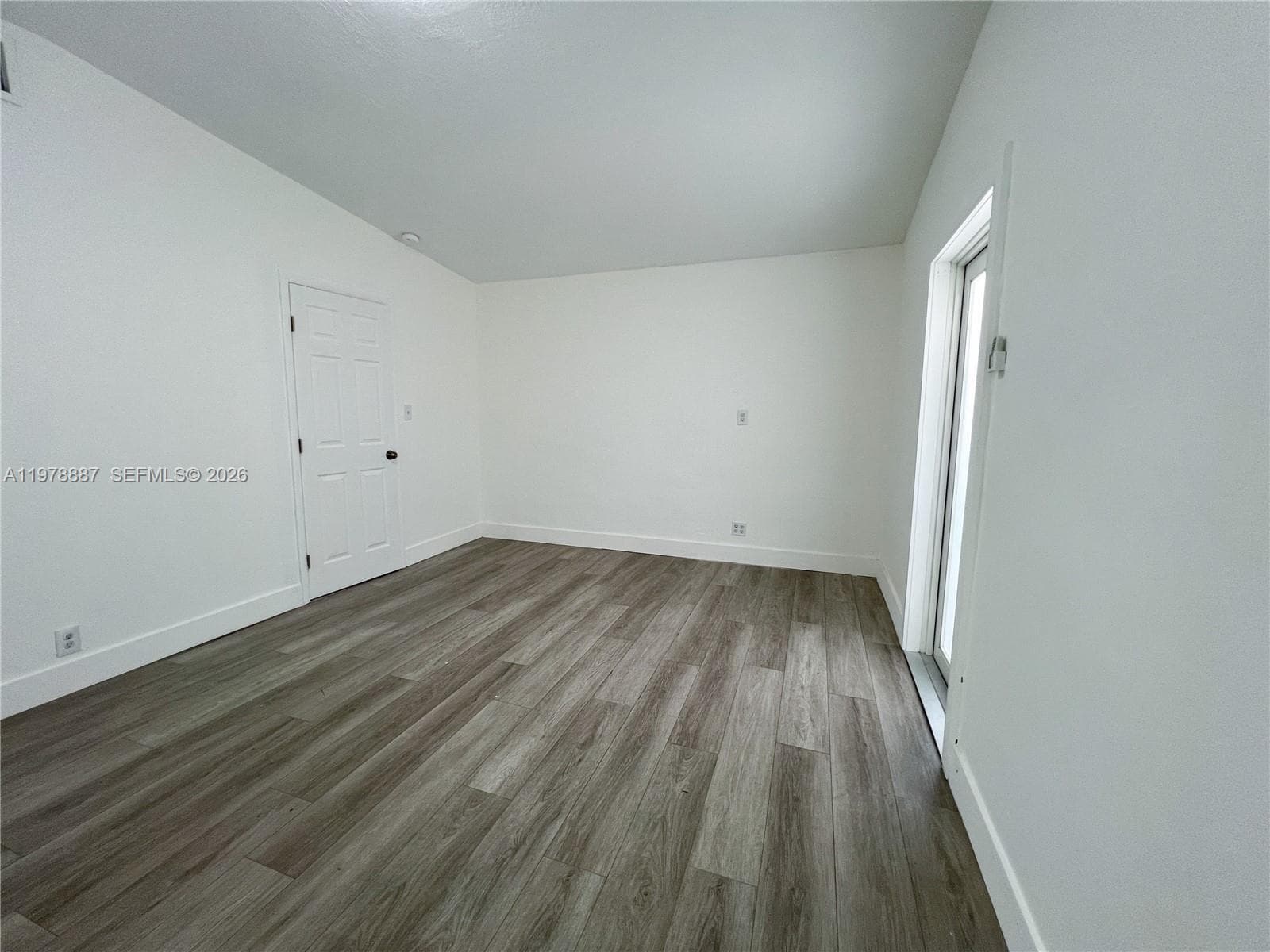 10090 W Fern St photo 9