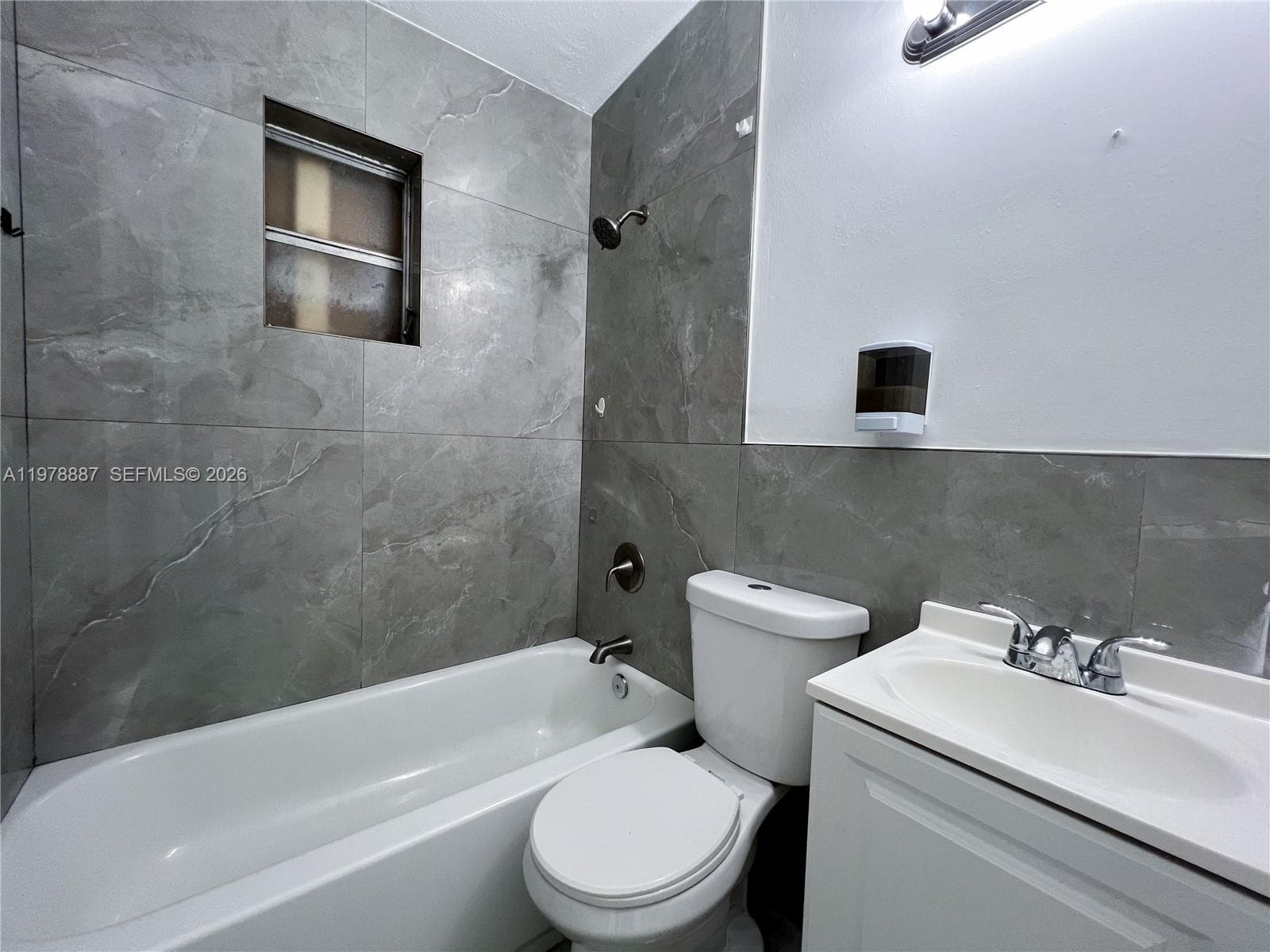 10090 W Fern St photo 11