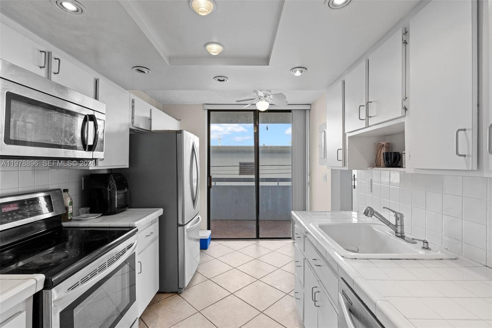 PARKVIEW PLAZA CONDO · #217 in Miami Beach - Photo 14