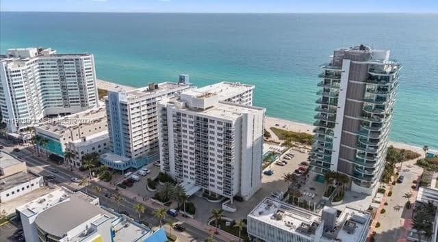 THE COLLINS CONDO · #622 in Miami Beach - Photo 3