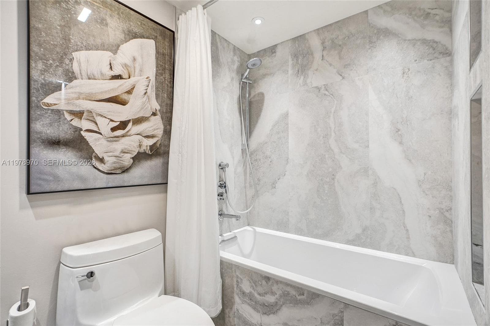 Arlen House Condo · #205 in Sunny Isles Beach - Photo 24