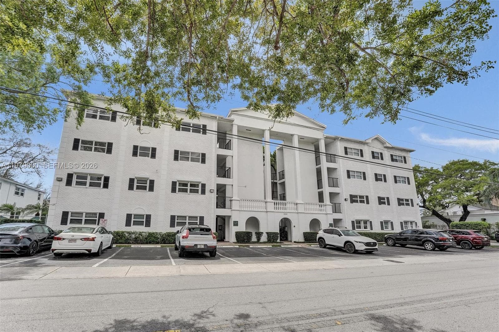 Las Olas Manor · #301 in Fort Lauderdale - Photo 32