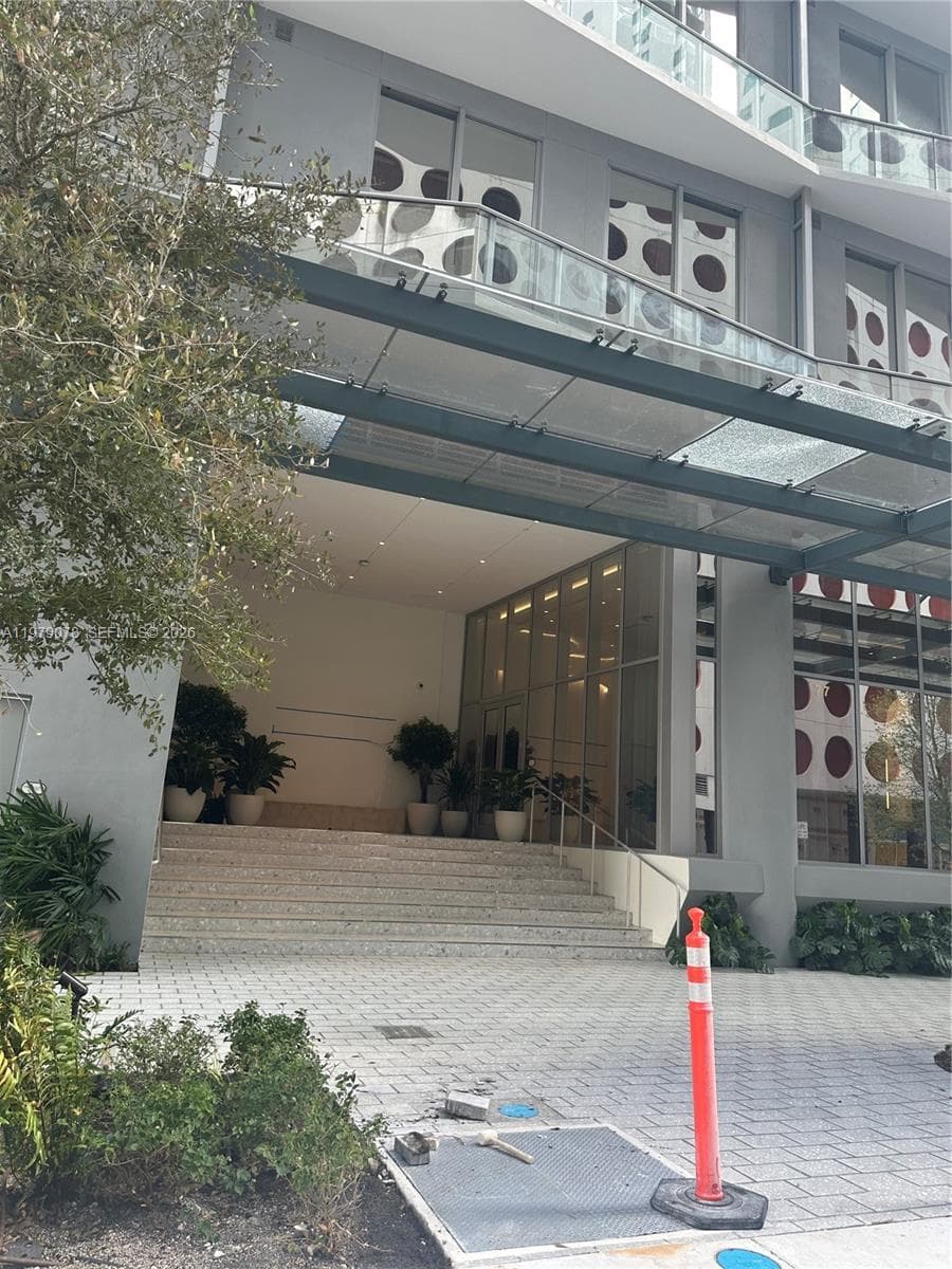 77 Se 5th · #2514 in Miami - Photo 17