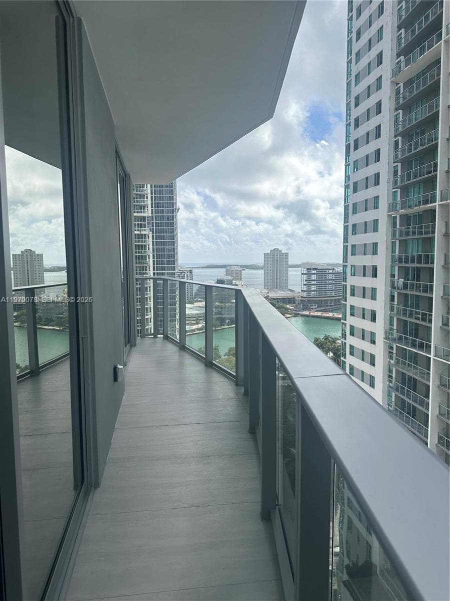 77 Se 5th · #2514 in Miami - Photo 7