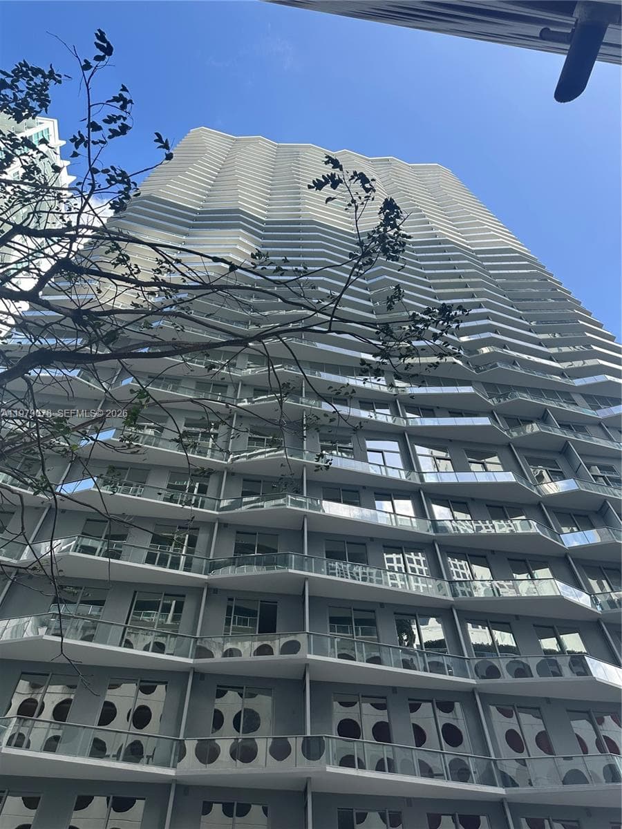 77 Se 5th · #2514 in Miami - Photo 8