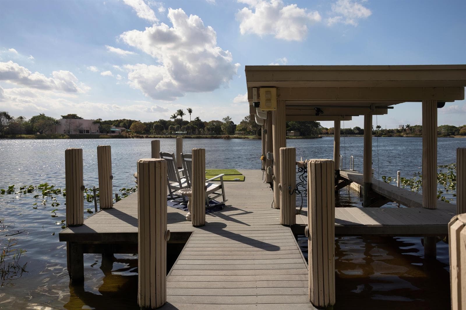 mls_DOCK_STRAIGHT_EB