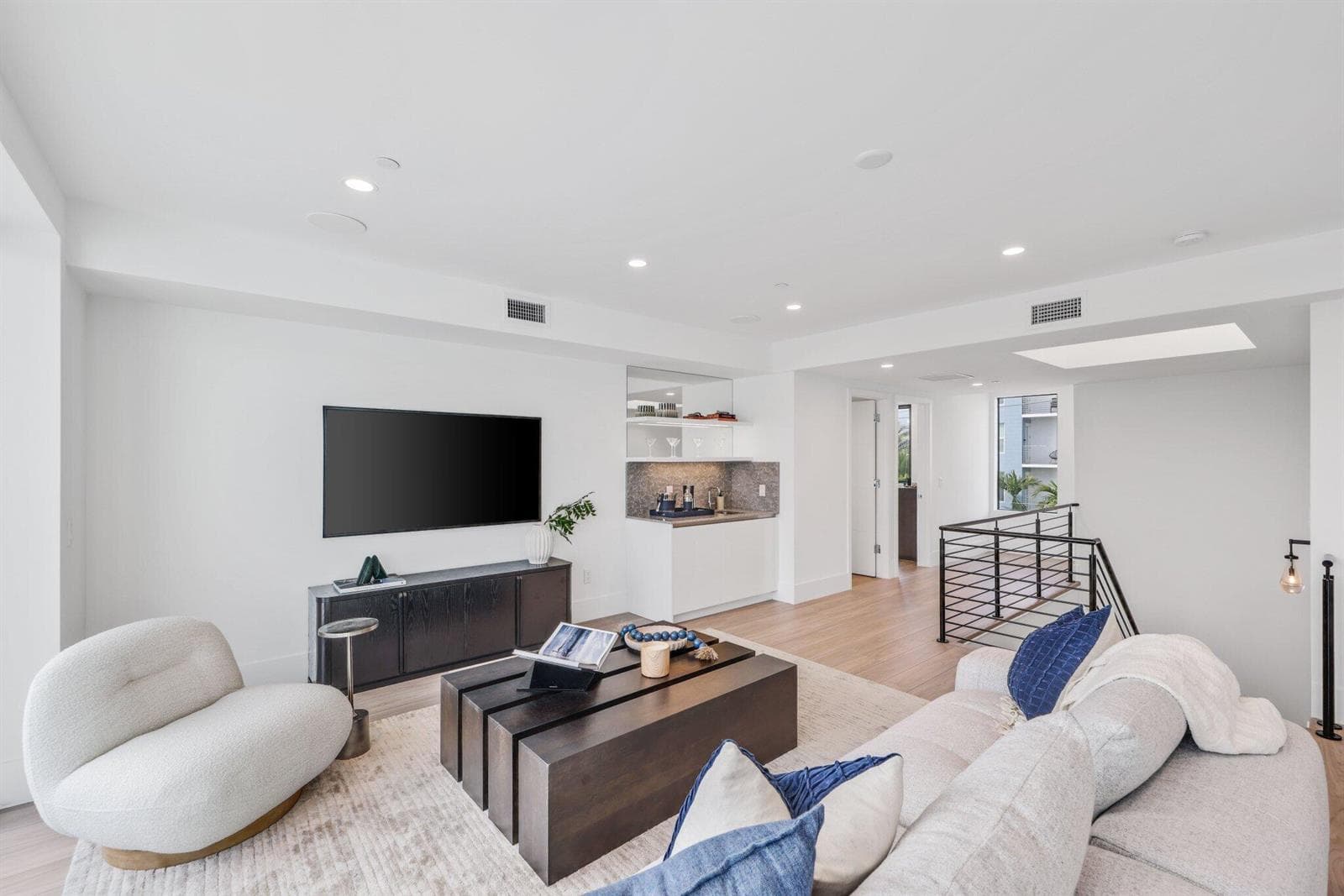 408 Southeast 2nd St - 69.jpg-SMALL