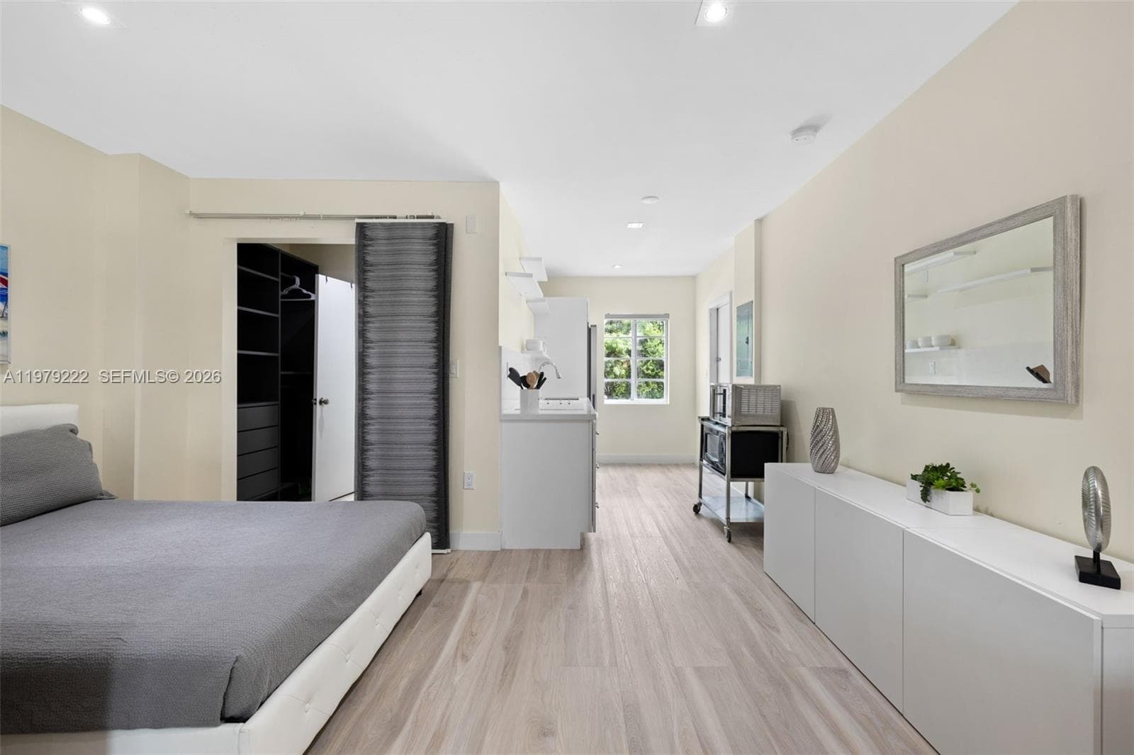 KEN MAE GARDEN CONDO · #4 in Miami Beach - Photo 7