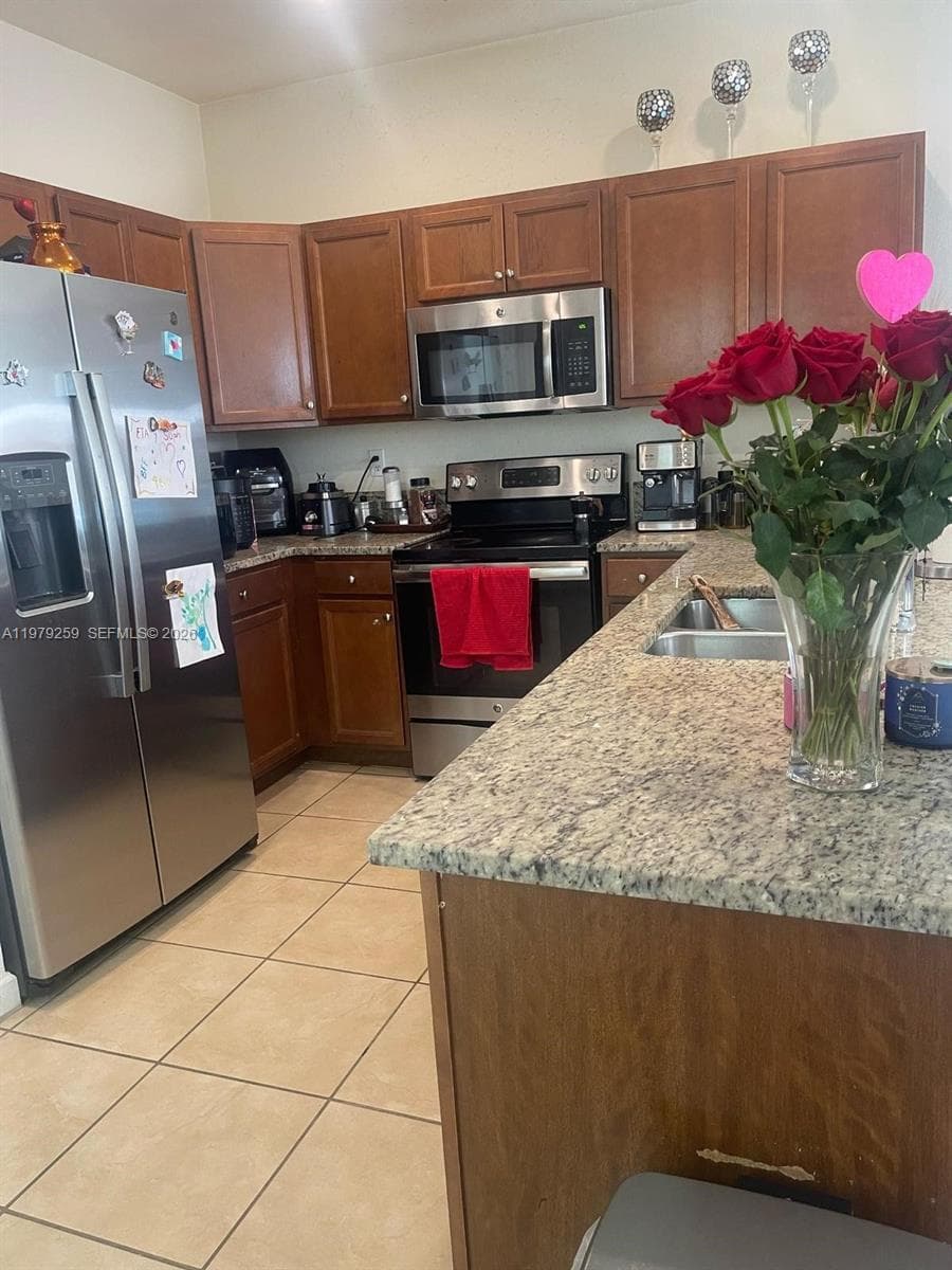 11578 SW 248th Ter photo 5