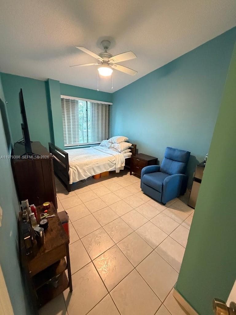 2661 NE 164th St #40 photo 20