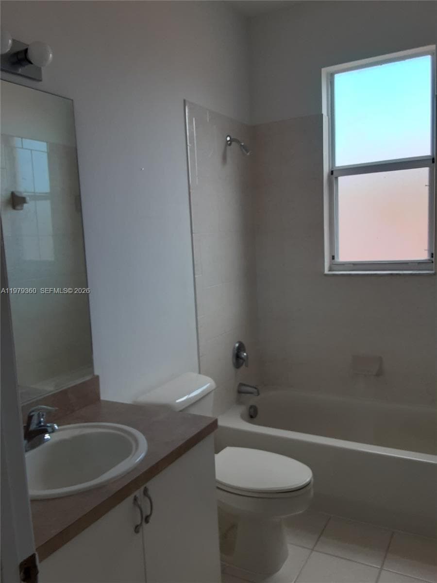 3760 NE 9th Ct photo 25