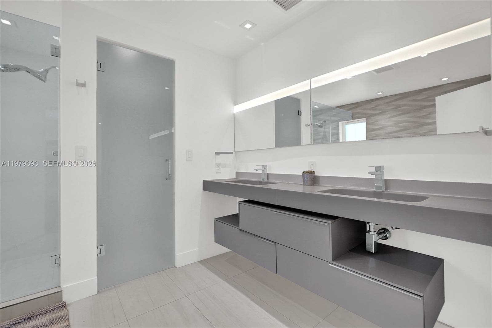 2301 NE 196th St photo 29