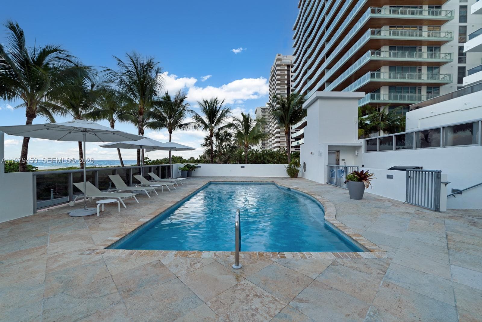 VILLA DI MARE CONDO · #1200 in Miami Beach - Photo 77
