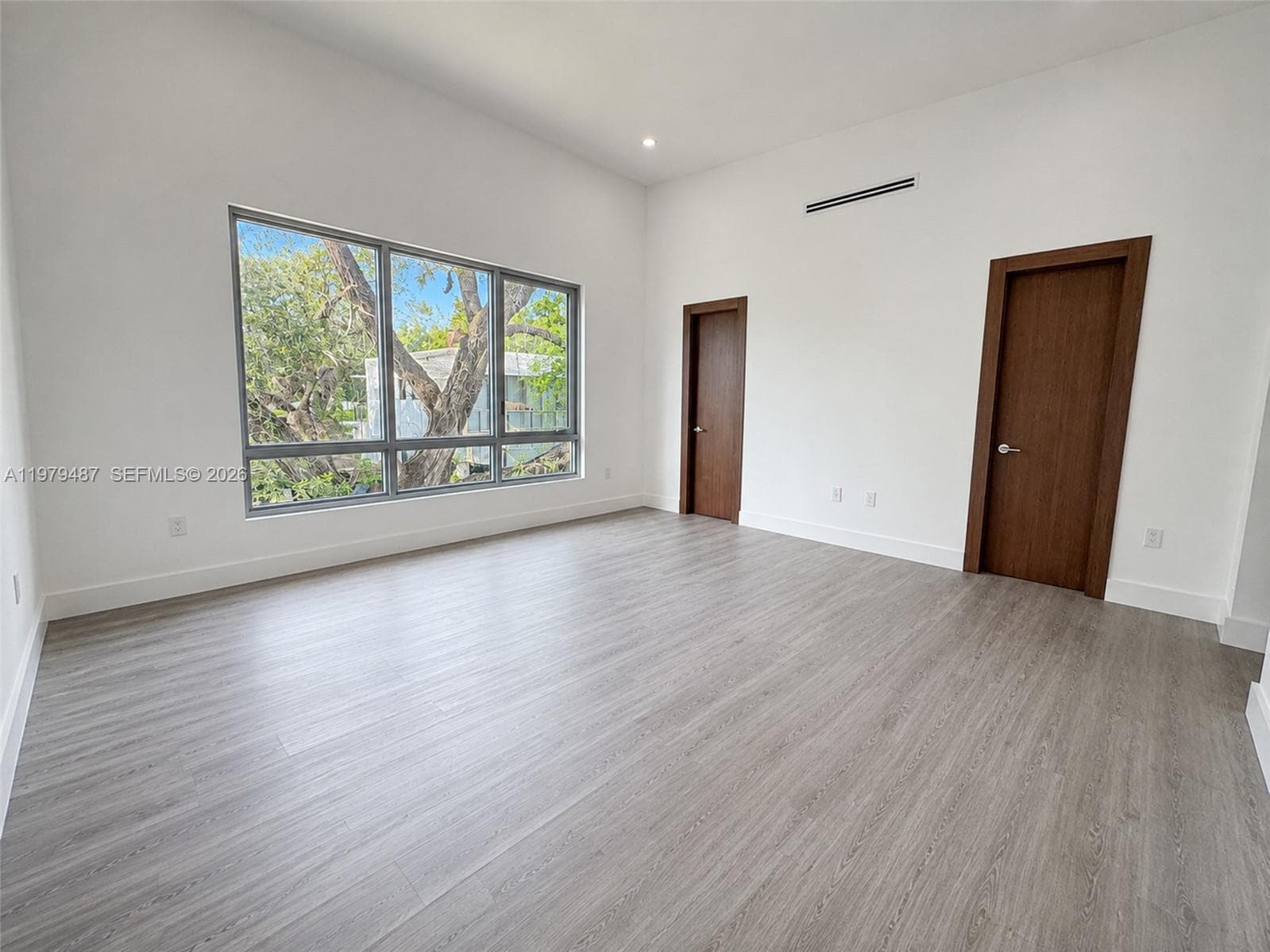 3669 Frow Ave photo 9