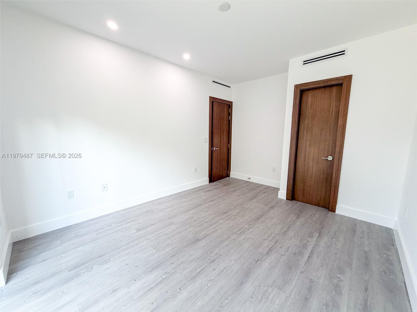 3669 Frow Ave photo 18