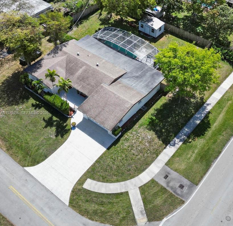 8620 SW 185th Ter photo 38