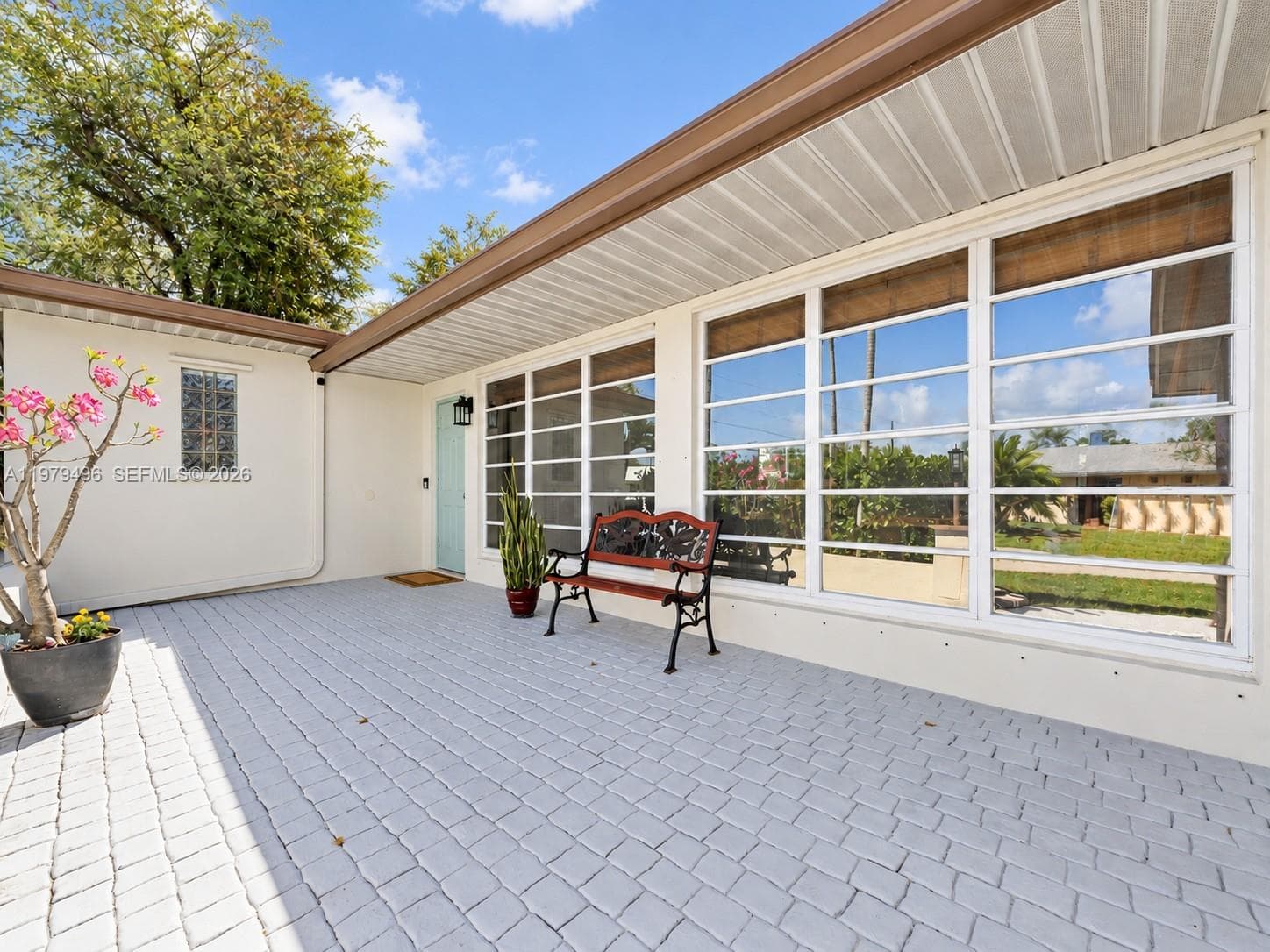 8620 SW 185th Ter photo 4