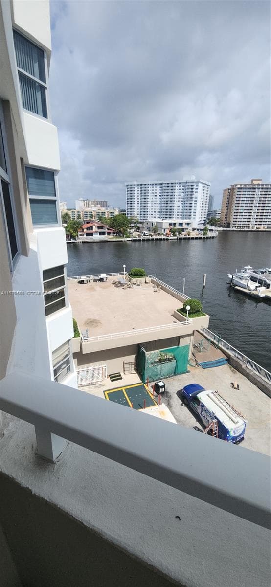 THE HEMISPHERES · #5Q in Hallandale Beach - Photo 34