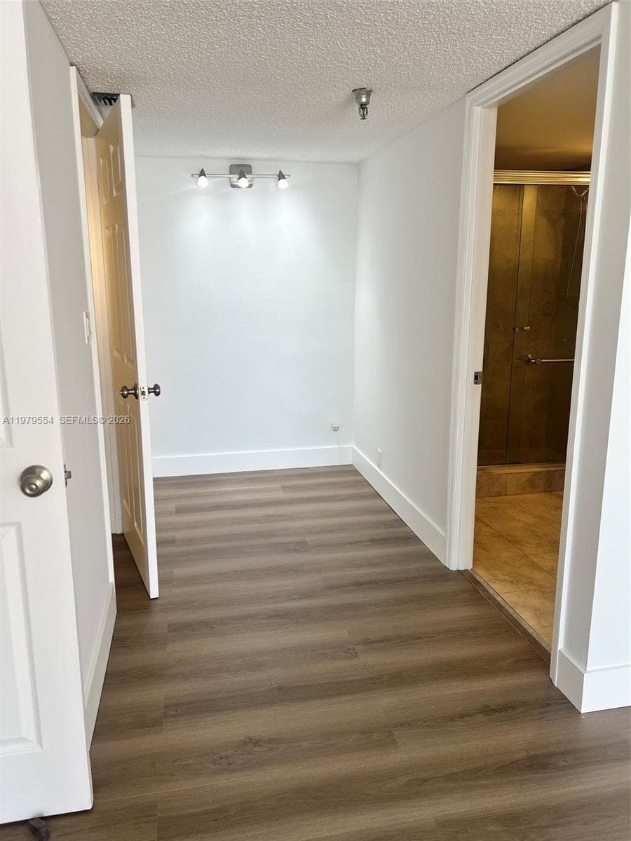 WINSTON TOWERS 700 CONDO · #1611 in Sunny Isles Beach - Photo 13