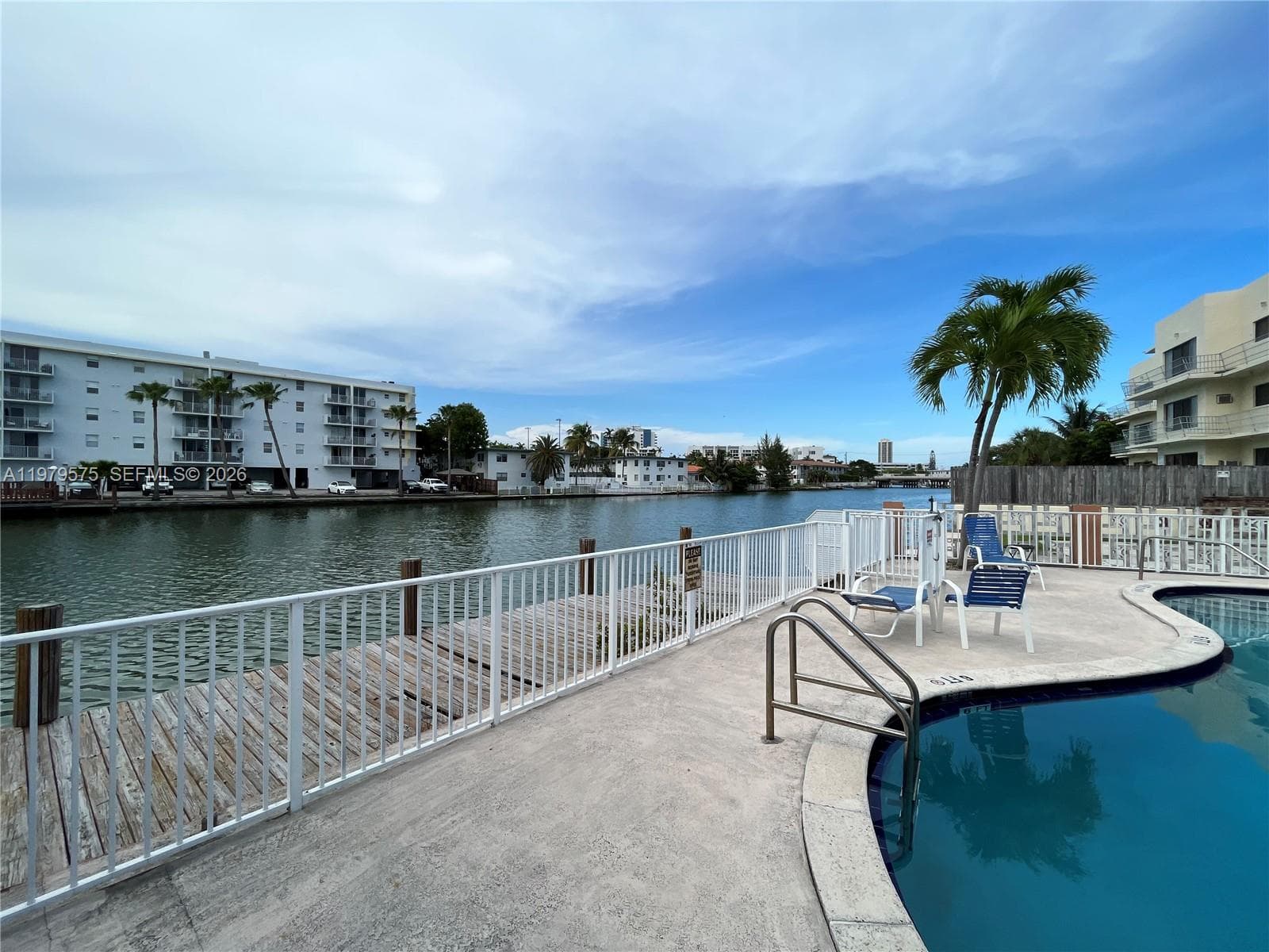 RIVE MARSEILLES CONDO · #309 in Miami Beach - Photo 11